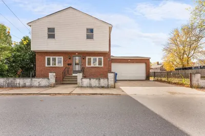 48 Cedar Ave