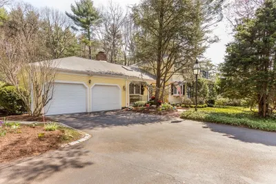 238 Old Farm Rd 1