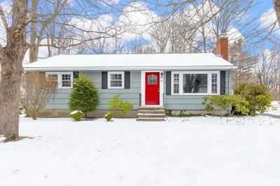 32 Woodside Dr 1