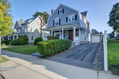 51 Willow St 1
