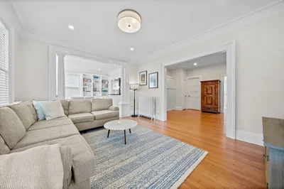 21 Cushing Ave #1