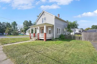 42 Fabyan St 1