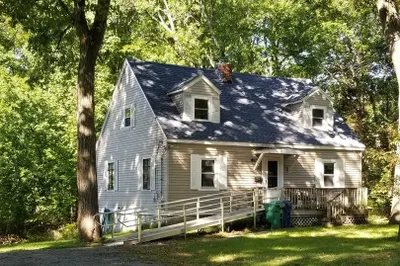 220 Mill St 1