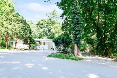 115 Juniper Rd 1