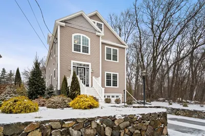 14 Fisher Ave 1