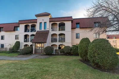 685 Oak Street #24-12 1