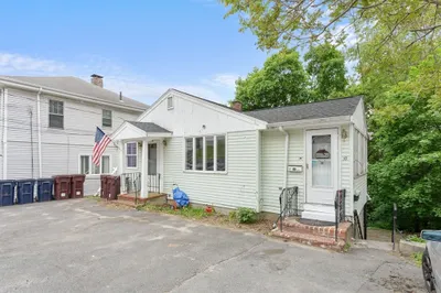 59 Harvard St 1