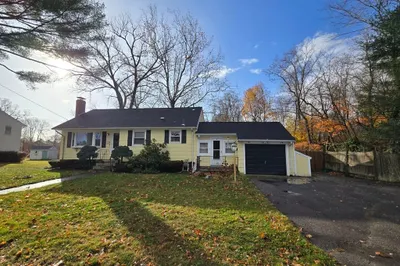 48 Kurland Ave