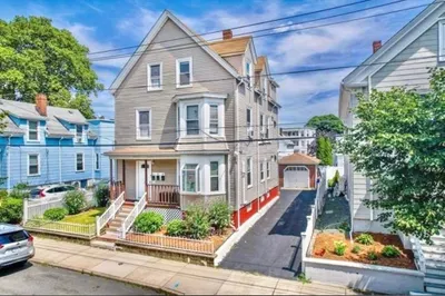 41 Robinson St