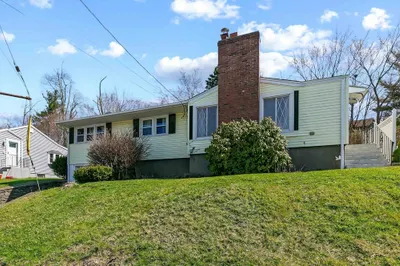 10 Marmion Ave