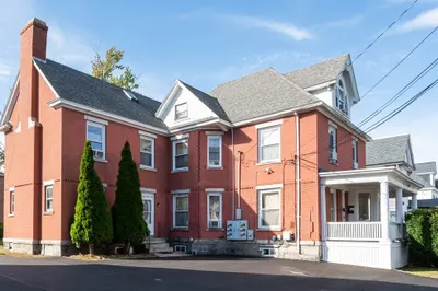 61 Marlborough St 1