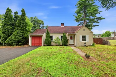 170 Brittany Rd 1