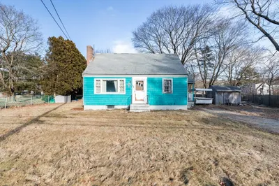 194 Central St