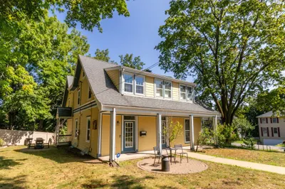 427 Pond StrEEt #E 1