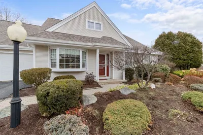 4 Dover Way #4 1