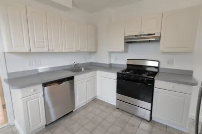 8 Pearl St #3 1