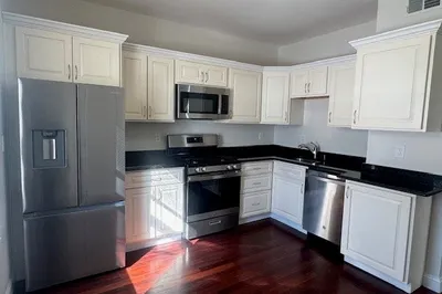 290 Broadway #2