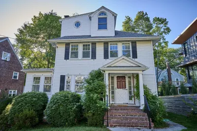 9 Princeton St 1