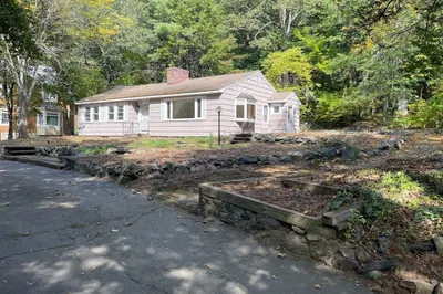 6 Overlook Drive