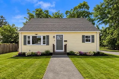 22 Myrtle Ave 1