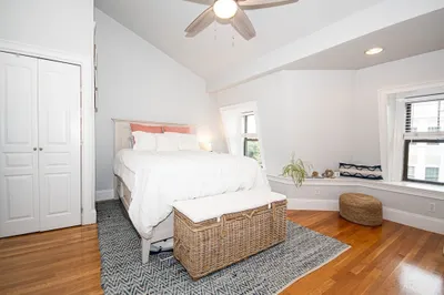 184 I St #3