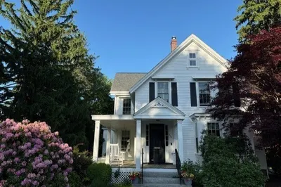 674 Webster St 1