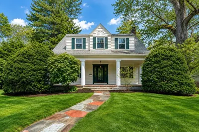 320 Quinobequin Rd 1