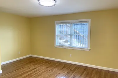17 Proctor St #1