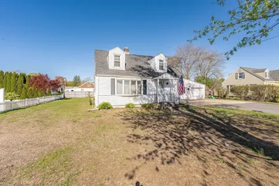 94 Norris St