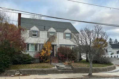 595 Winthrop Street 1
