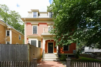 23 Irving St #1