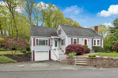 13 Meadowview Road