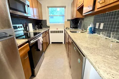 8 Kenwood St #4 1