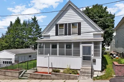 10 Sanborn St 1