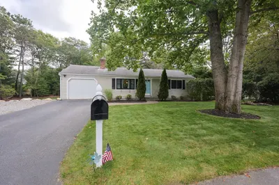 103 Seans Cir
