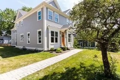 9 Ridgeway Ave 1