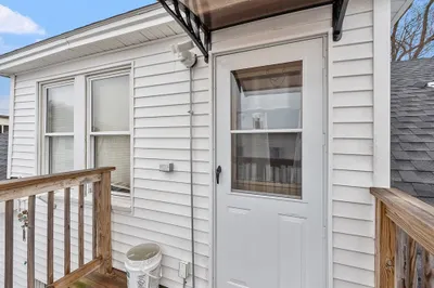 309 Lancaster Street #3 1