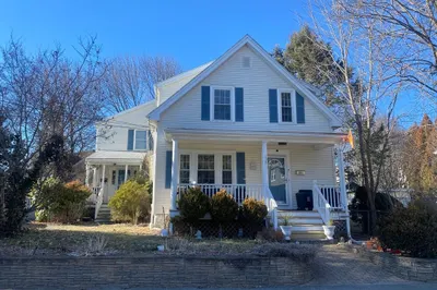 38 Chapman St #38 1
