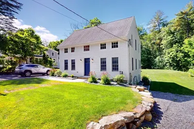 211 Wood St 1