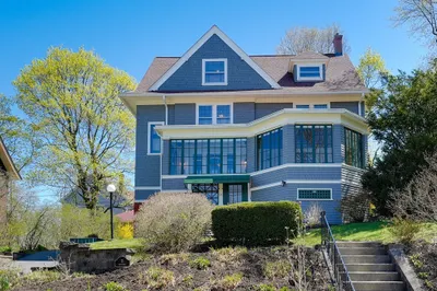 13 Maplewood Rd 1