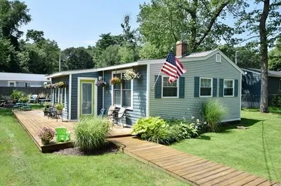 24 3rd Ave 1