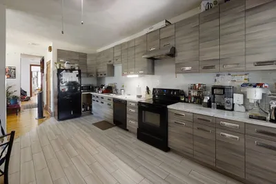 39 Temple St #2