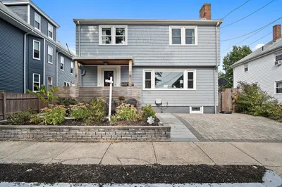 11 Amherst St
