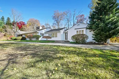 16 Terrace Drive 1