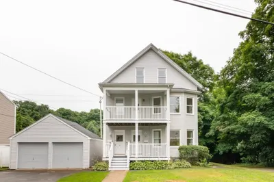 15-19 Pleasant St