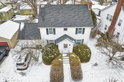 53 Wallace Rd 1
