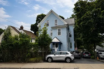 38 Glenwood St #3 1