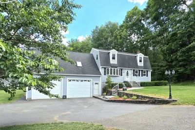 142 Dudley Rd 1
