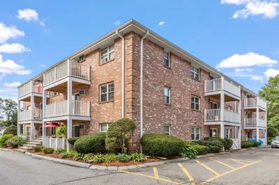 3 Karen Cir #5 1