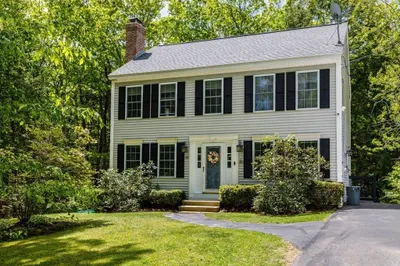 101 Holt Road 1